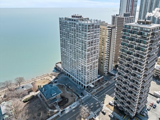 6171 N Sheridan Rd Unit 1908, Chicago, IL 60660