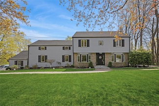 417 Quaker Ridge Rd, New Rochelle, NY 10804