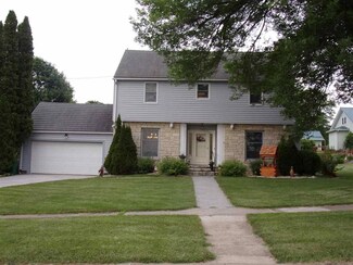 205 S Ross St, Farmersburg, IA 52047