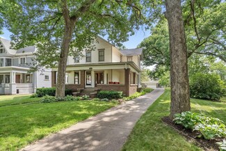 1424 Mulberry Ave, Muscatine, IA 52761