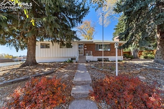 2302 Kent Ln, Colorado Springs, CO 80909