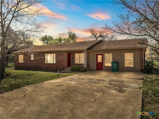 266 E Live Oak St, Evant, TX 76525