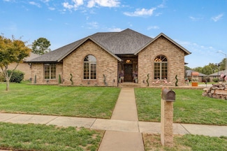 3466 W Beechwood St, Springfield, MO 65807