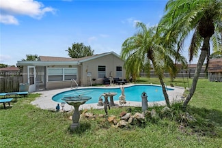 1811 Barker St NE, Palm Bay, FL 32907