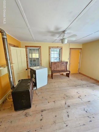 163 10th St, Troy, NY 12180