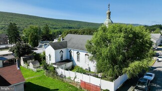 128 W Broad St, Williamstown, PA 17098