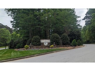 141 Bayview Ct, Badin Lake, NC 28127