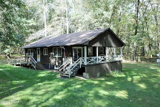 3496A River Rd, Equinunk, PA 18417