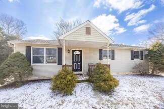 706 W 7th Ave, Parkesburg, PA 19365