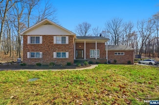 39 Miller Dr, Boonton, NJ 07005