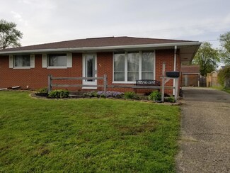 86 Indianhead Dr, Heath, OH 43056