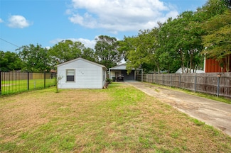 118 4th St, San Leon, TX 77539