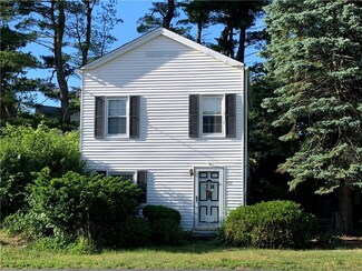 599 Long St, Warwick, RI 02886