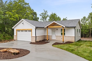 154 Grayson Way, Signal Mountain, TN 37377