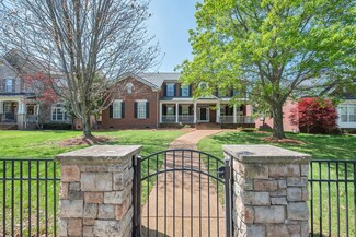 3061 Oxford Glen Dr, Franklin, TN 37067