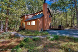 86 Norman Dr, East Stroudsburg, PA 18302