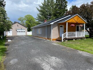 6 Crestmont Cir, Presque Isle, ME 04769