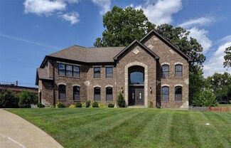 9701 Hastings Dr, Saint Louis, MO 63132