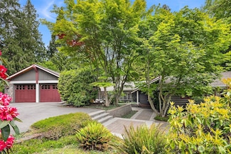 10517 Robbers Roost Rd, Edmonds, WA 98020