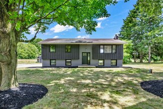 6811 Kepler Rd, Clinton, OH 44216