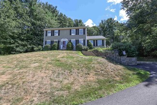 3 Thurstons Dr, Hudson, NH 03051
