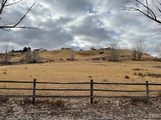 4521 Mesa View Rd, Buhl, ID 83316