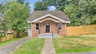 72 Hobson Ave, Hamden, CT 06514