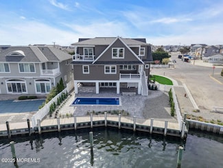 108 Dickman Dr, Lavallette, NJ 08735