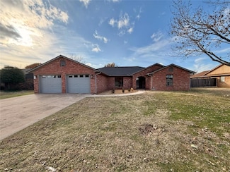 3613 Kings Way, Altus, OK 73521
