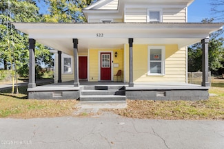 522 Crawford St, New Bern, NC 28560