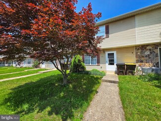 453 Blaker Dr, East Greenville, PA 18041