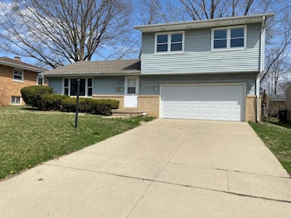1604 Kingston Dr, Urbana, IL 61802