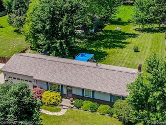 3843 Thomas Rd, Oxford, MI 48371