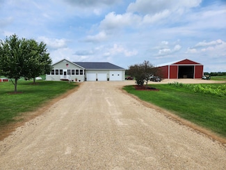 W5132 Drake Rd, Rio, WI 53960