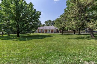 12787 Hiser Ln, Excelsior Springs, MO 64024