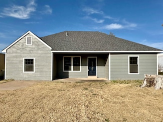 118 W Cedar Ave, Pond Creek, OK 73766