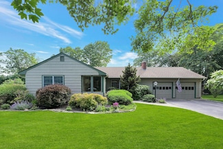 43 Sound Rd, Greenport, NY 11944