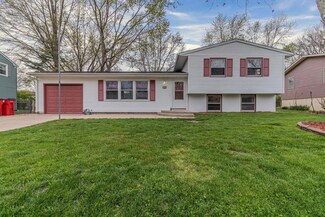 1805 Crescent Dr, Champaign, IL 61821