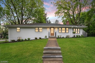 82 Cooper Ave, Montclair, NJ 07043