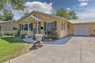 1395 W 3rd St, Weiser, ID 83672