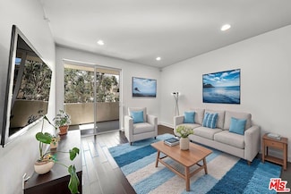 436 S Virgil Ave Unit 201, Los Angeles, CA 90020