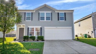 3127 W Meadowbend Dr, Monrovia, IN 46157
