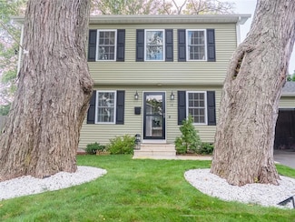 19 Revere Ave, West Warwick, RI 02893