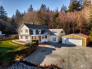 7162 Aqua Ln, Anacortes, WA 98221