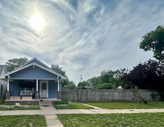 514 S Hastings Ave, Hastings, NE 68901