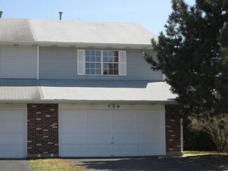 530 Lasalle Ct, Buffalo Grove, IL 60089