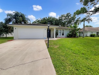 542 SW Twig Ave, Port Saint Lucie, FL 34983