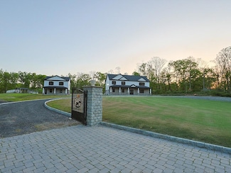 57 S Searsville Rd, Montgomery, NY 12549