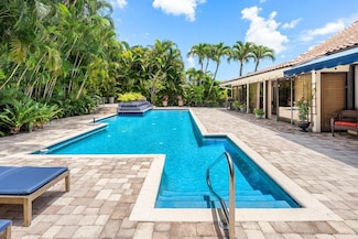 4899 Pineview Cir, Delray Beach, FL 33445