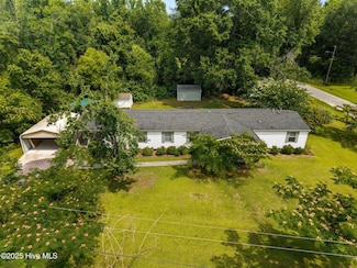 291 Meadow Ln, Burgaw, NC 28425